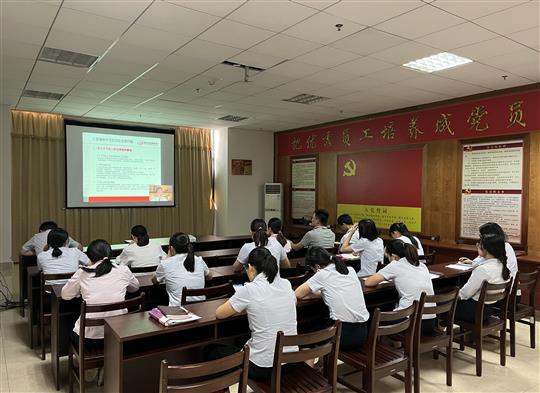 乐鱼官方网页版-乐鱼(中国)
组织参加疫情常态化下建筑企业经营管理风险管控培训
